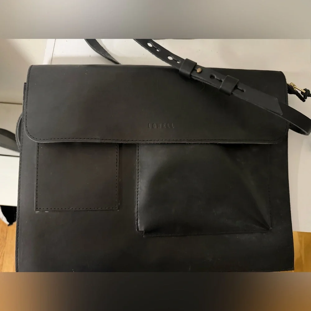 Lowell MTL Full-Grain Leather Messenger Bag, Designed & Handcrafted in Montreal